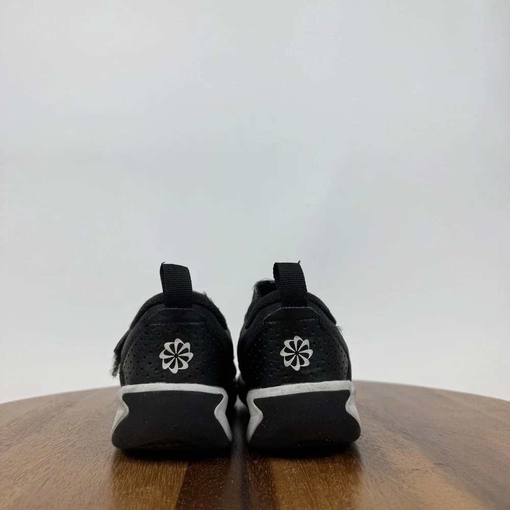 Big Kids Nike Omni Multi-Court PS Black White Athletic Sneakers Size 1.5‎ Y GUC